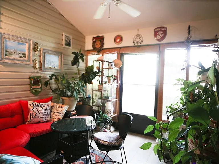 136 Baytree Blvd — Photo 10
