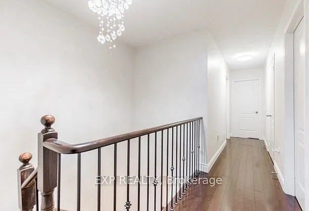 833 Scollard Ct #81 — Photo 11