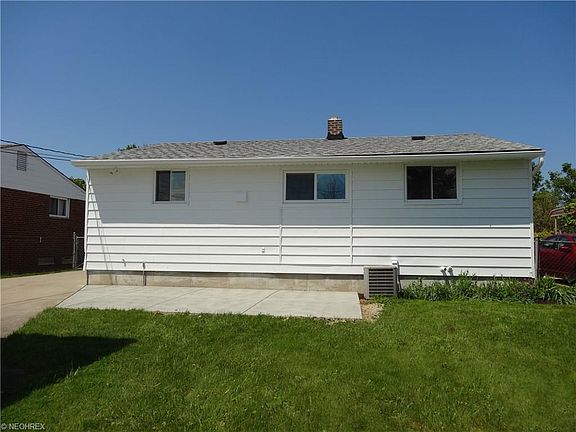3rd image of 6489 Lockhaven Dr