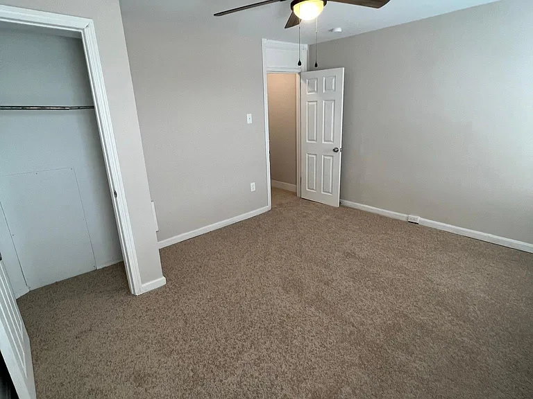 728 Saville Ave — Photo 9