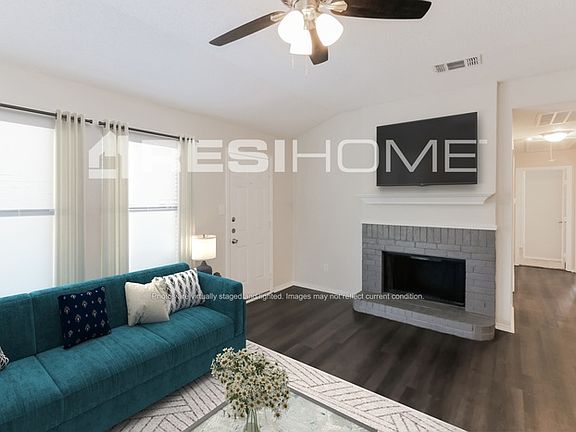 4th image of 10427 Blackjack Oaks Dr
