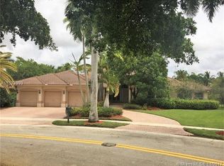 2472 Poinciana Ln, Weston, FL 33327