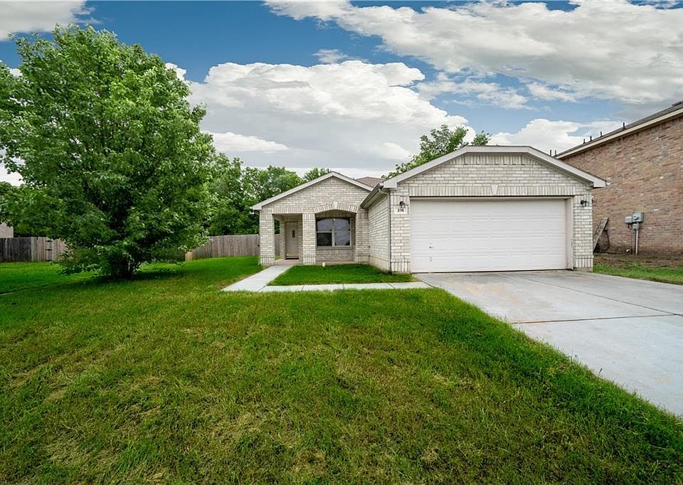 1st image of 316 Summer Tree Dr