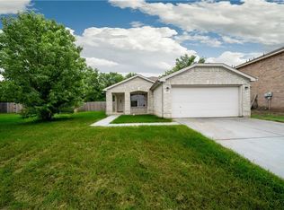 316 Summer Tree Dr, Hutchins, TX 75141
