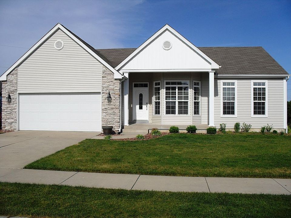 1st image of 901 Dashwood Ct