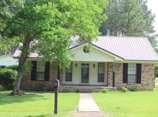 141 Wanda Ln, Columbus, MS 39705