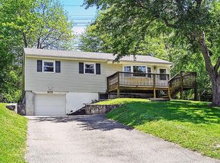 18 Tiger Rd, Hopewell Junction, NY 12533