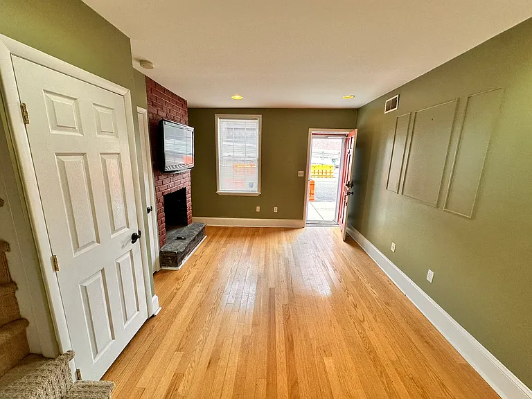 2700-14 South St #2710 — Photo 4