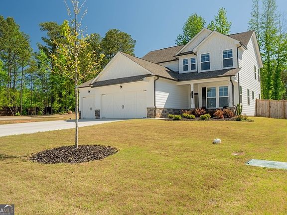 2nd image of 7 Andalusa Ct