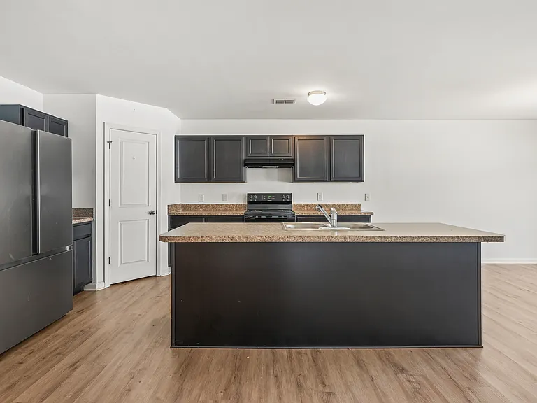 1789 Sapphire Dr — Photo 21