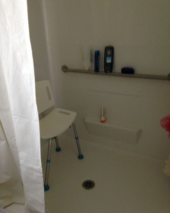 Roll-in master shower