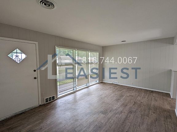 3rd image of 11417 Richmond Ave