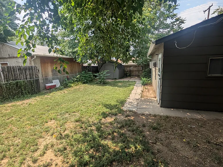 1717 Newark St — Photo 20