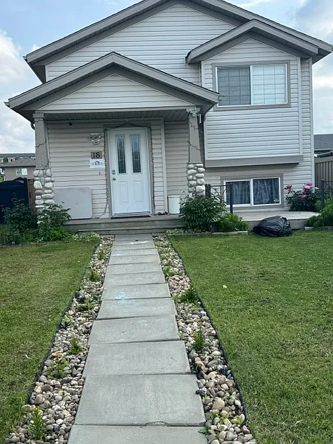 18 Pinnacle Grove — Photo 2