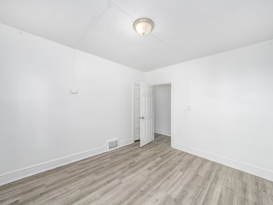 1st image of 1434 W 112th St Unit 1