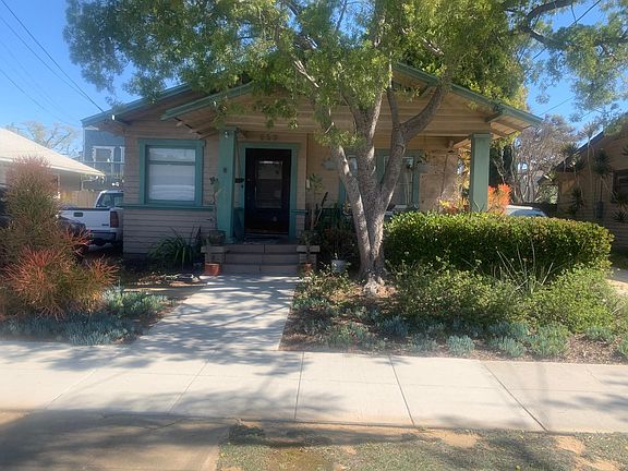 650 Newport Front Entry & Porch