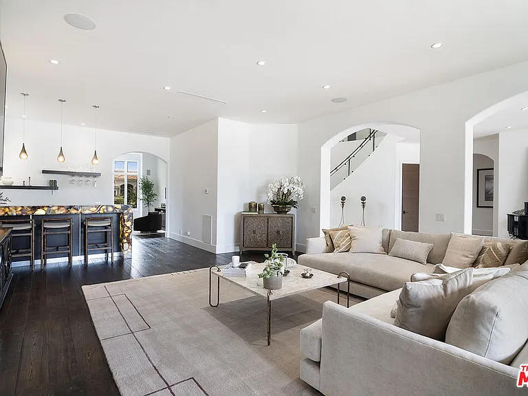 25522 Colette Way — Photo 6