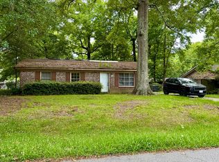 2615 Myrtis Ln, Charleston, SC 29406