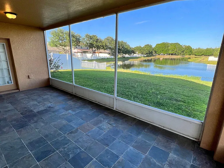 Screened-In Patio