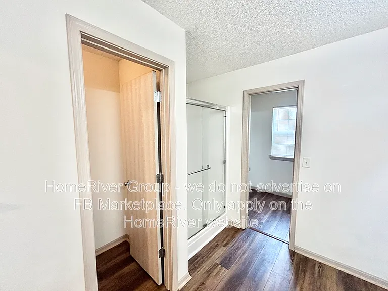 8010 N Elmwood Ave — Photo 14