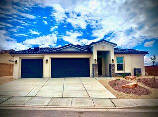 662 N Via Azul, Washington, UT 84780