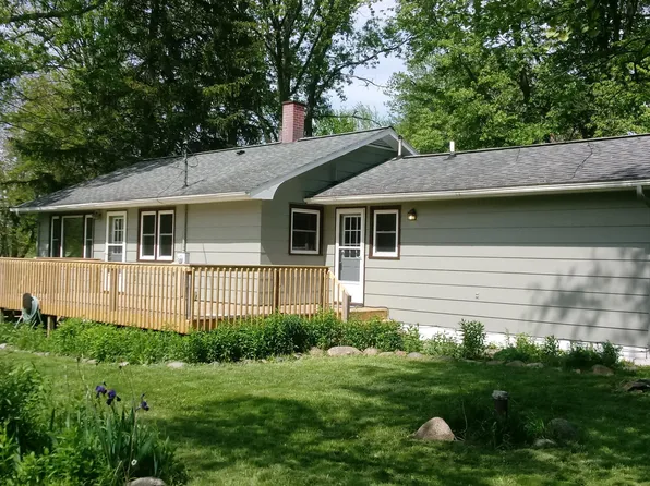5386 Ridge Dr, Reading, MI 49274