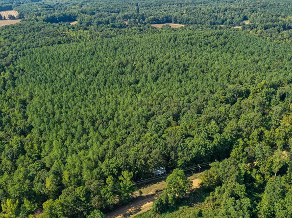 Hendrix Rd, Coffeeville, MS 38922