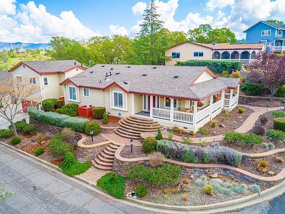 4th image of 1300 Steele Canyon Road