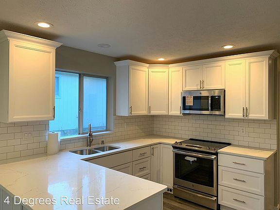 5th image of 6910-6936 N Old Fort Dr #6926