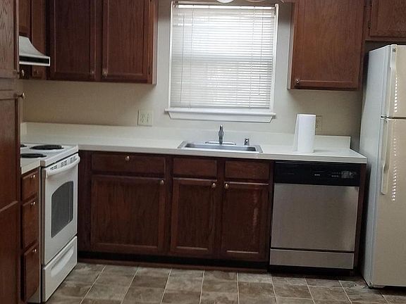 4th image of 5100 Brooke Valley Ct