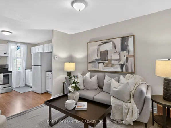 114 Olive Ave, Oshawa, ON L1H 2P2