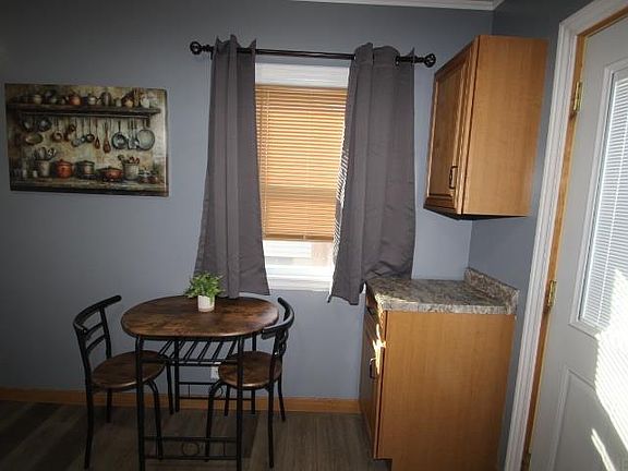 5th image of 610 Reber Ave