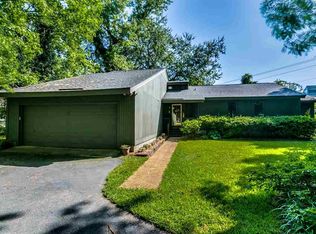 915 Little Creek Rd #TOWNHOUSE E, Myrtle Beach, SC 29572