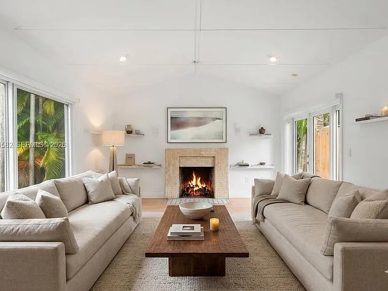 3945 Loquat Ave — Photo 3