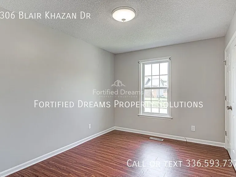 2306 Blair Khazan Dr — Photo 16