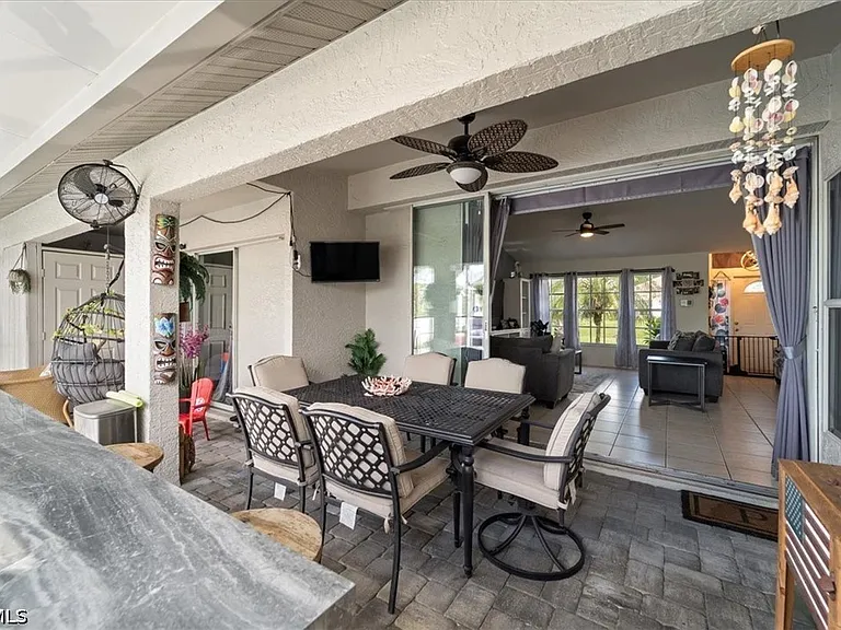 1021 Alvin Ave — Photo 26
