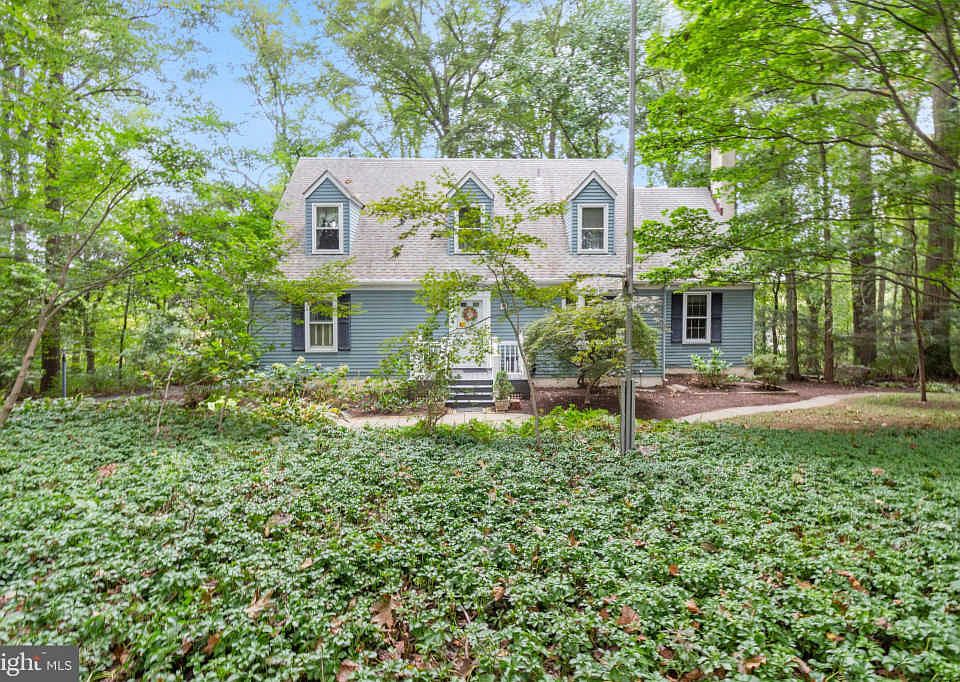 1st image of 804 Lisadell Dr