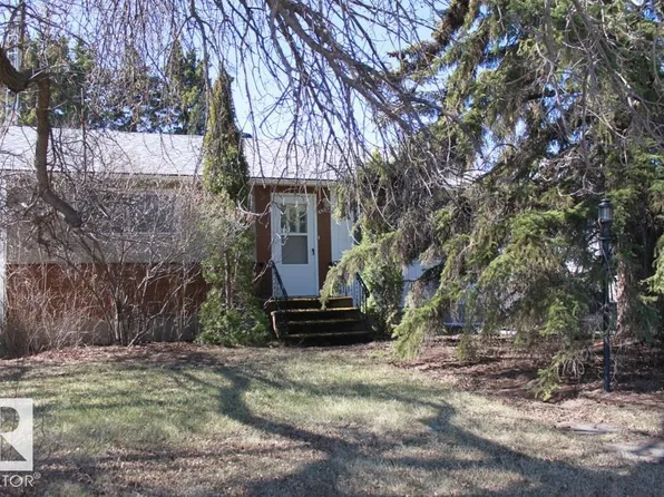 4823 55th Ave, Tofield, AB T0B 4J0