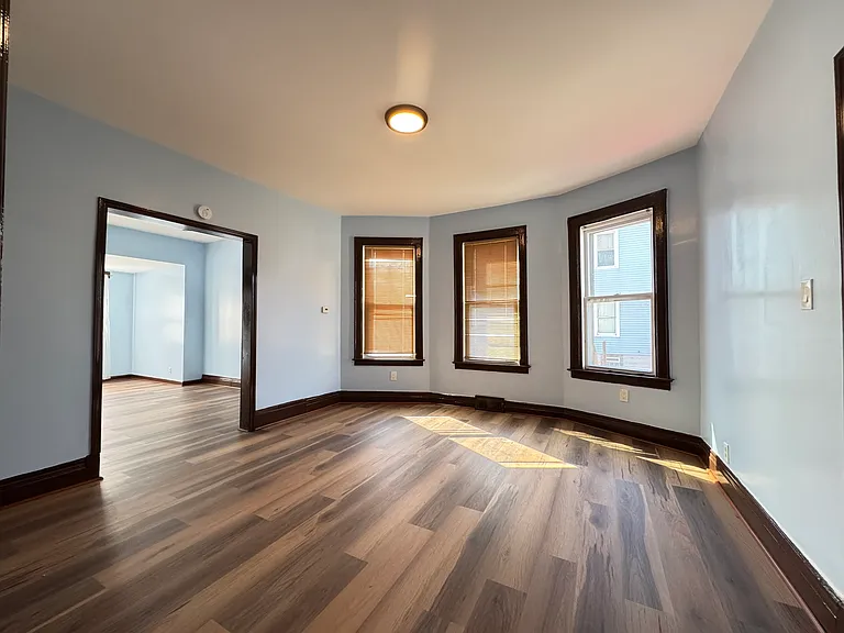 48 Domedion Ave #1 — Photo 6