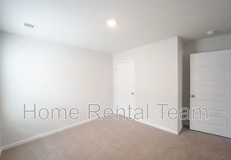 112 Windrush Pnes — Photo 15