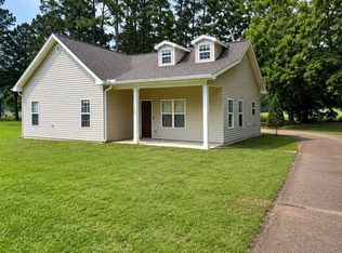 108 Bailey St, Coffeeville, MS 38922