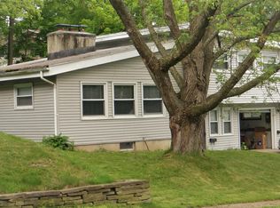 602 Verna Dr, Endicott, NY 13760