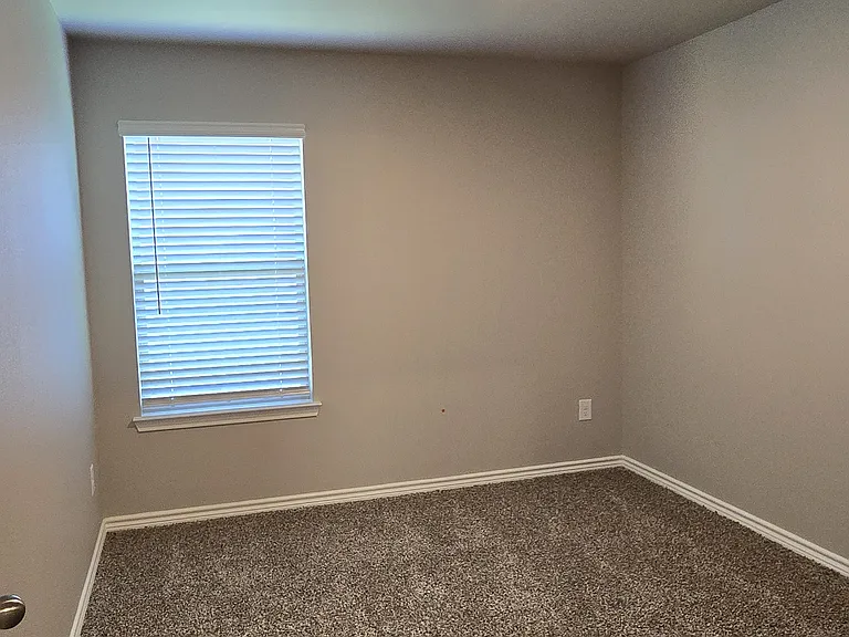 2614 Excelsior Blvd — Photo 3