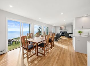 8 Shore Dr, Plymouth, MA 02360