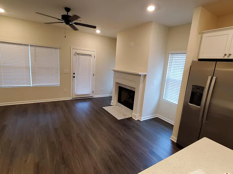 561 Waterpoint Way — Photo 9