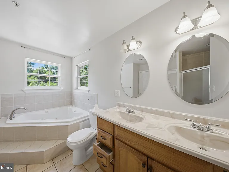 7611 Temple Hill Rd — Photo 13