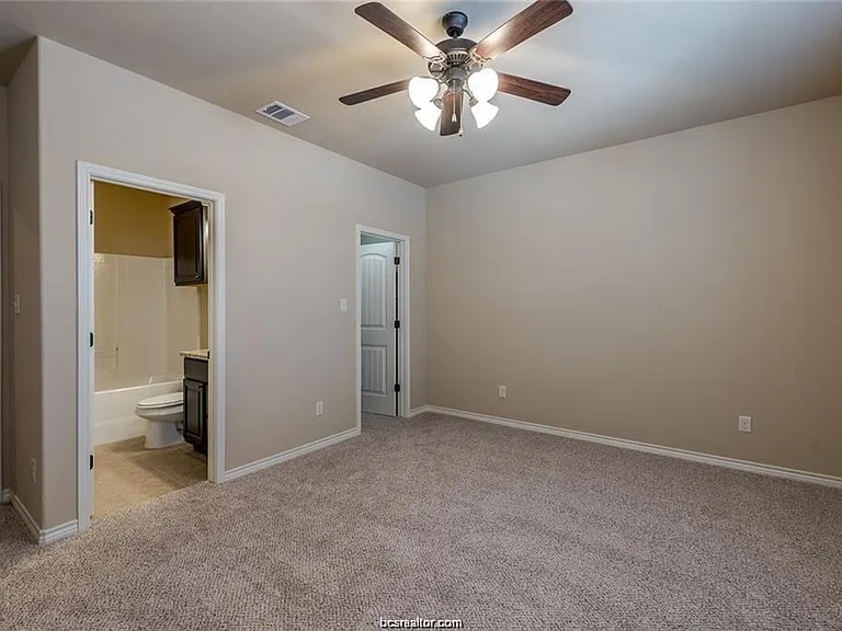 103 Deacon Dr W — Photo 6