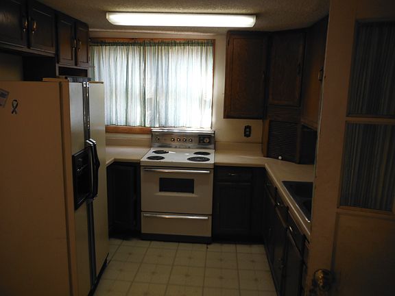 5th image of 1007 Avenue B