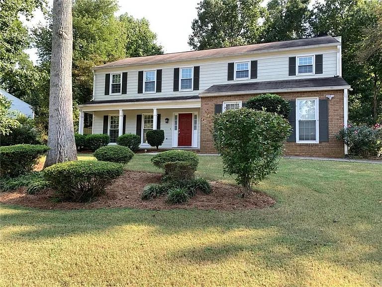 4536 Woodlawn Lake Dr — Photo 48