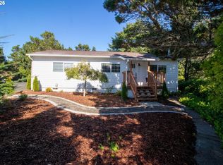 125 11th St, Florence, OR